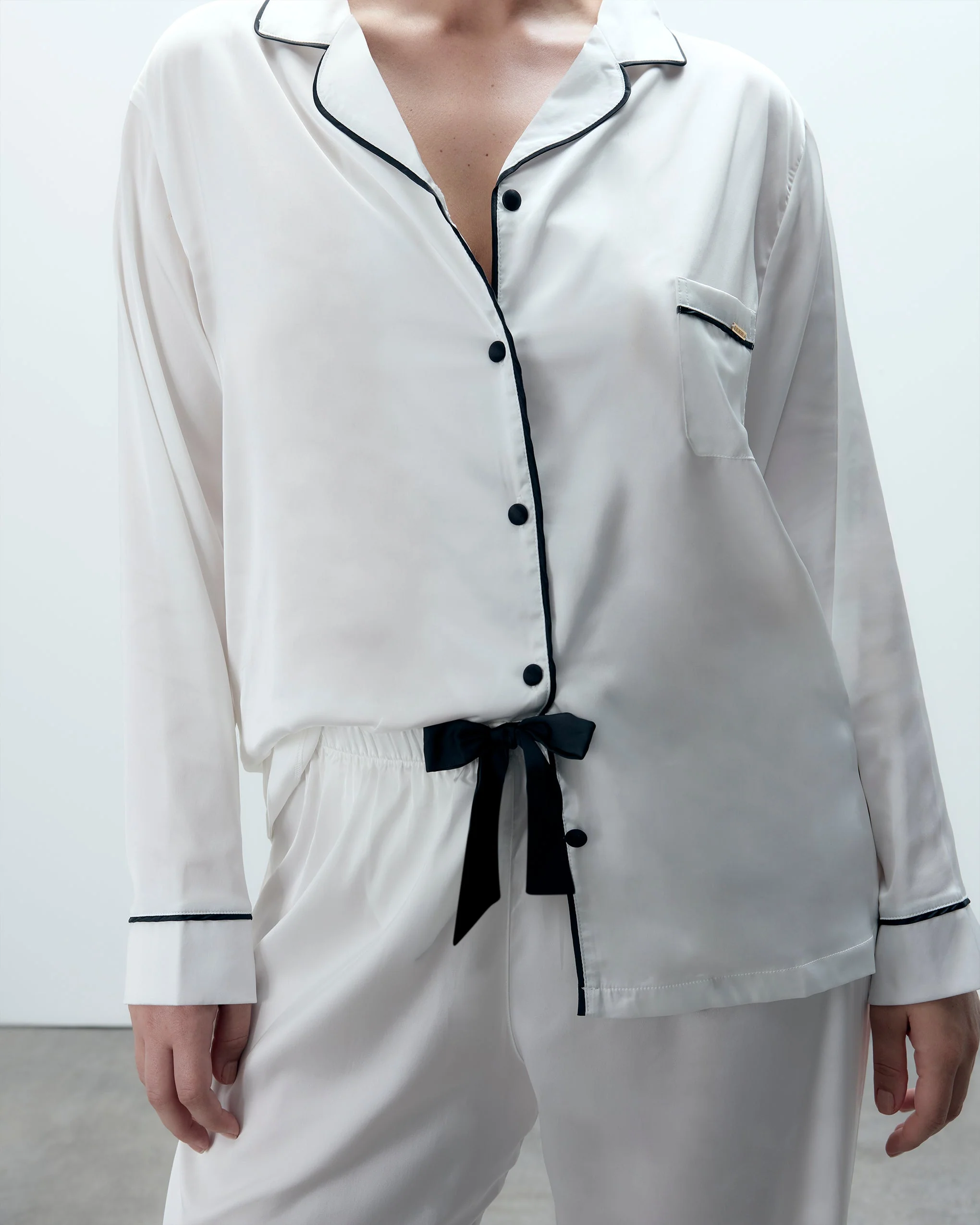 Claudia Shirt and Trouser Set White/Black - Image 4